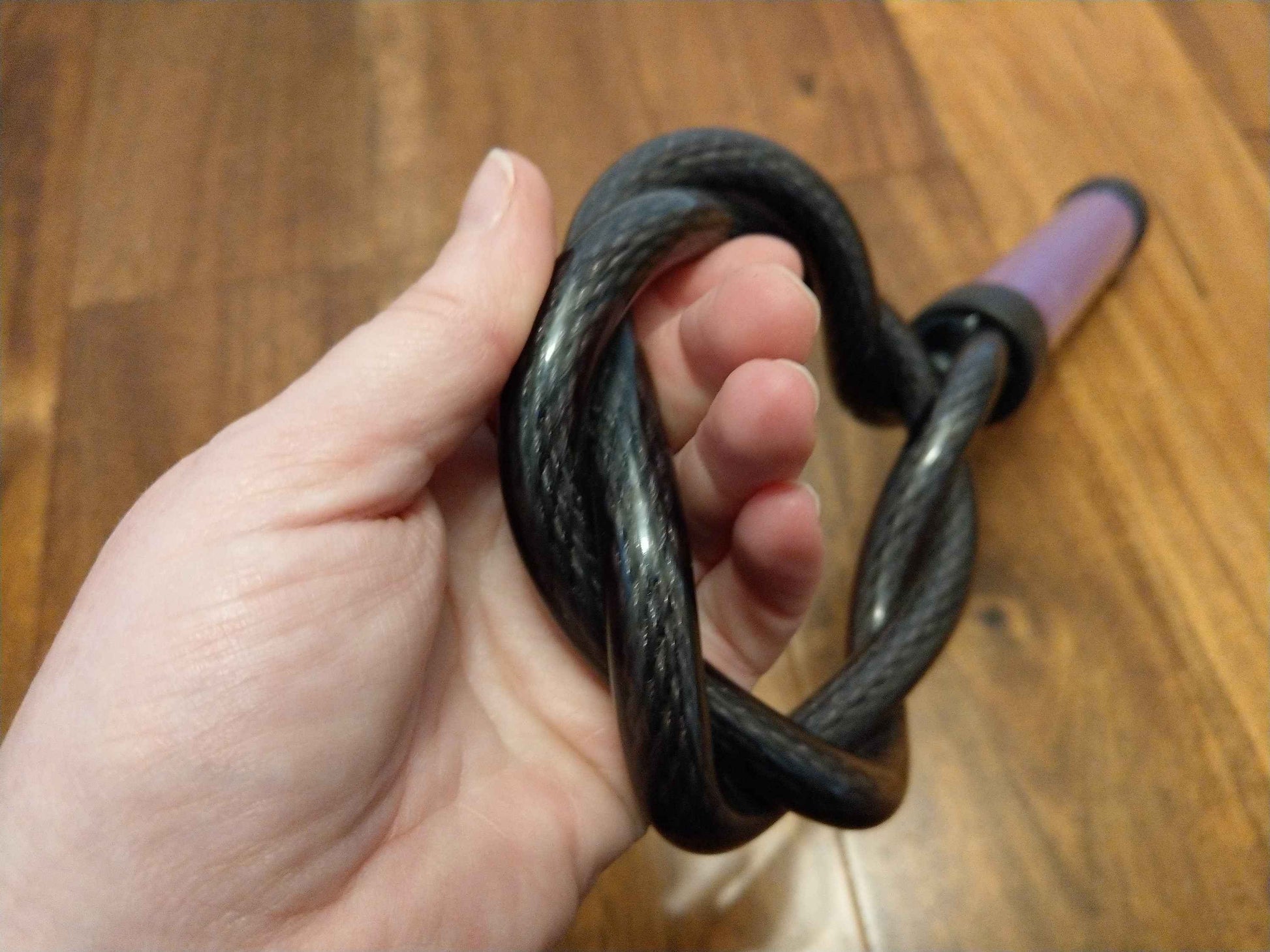 Black Twist Loop Rug Beater – Steel Cable Core, UK Made