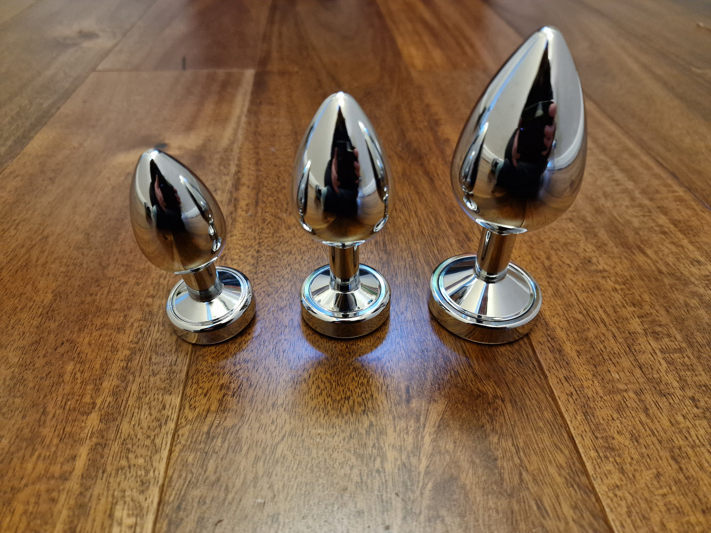 LED Light Up Stainless Steel Plug – 3 Light Modes, S/M/L, UK Seller