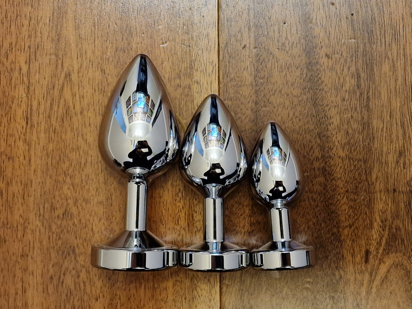LED Light Up Stainless Steel Plug – 3 Light Modes, S/M/L, UK Seller