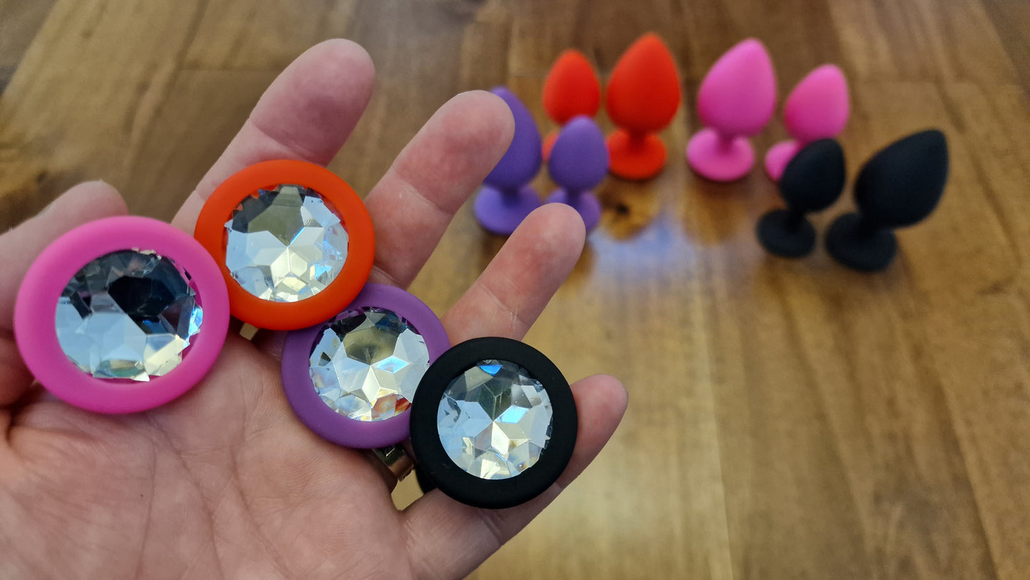 Silicone Plug with Jewel – 3 Sizes, 4 Colours, UK Seller for Glamorous Style