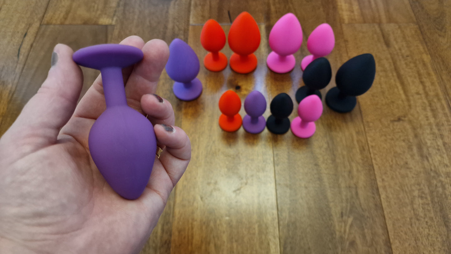 Silicone Plug with Jewel – 3 Sizes, 4 Colours, UK Seller for Glamorous Style