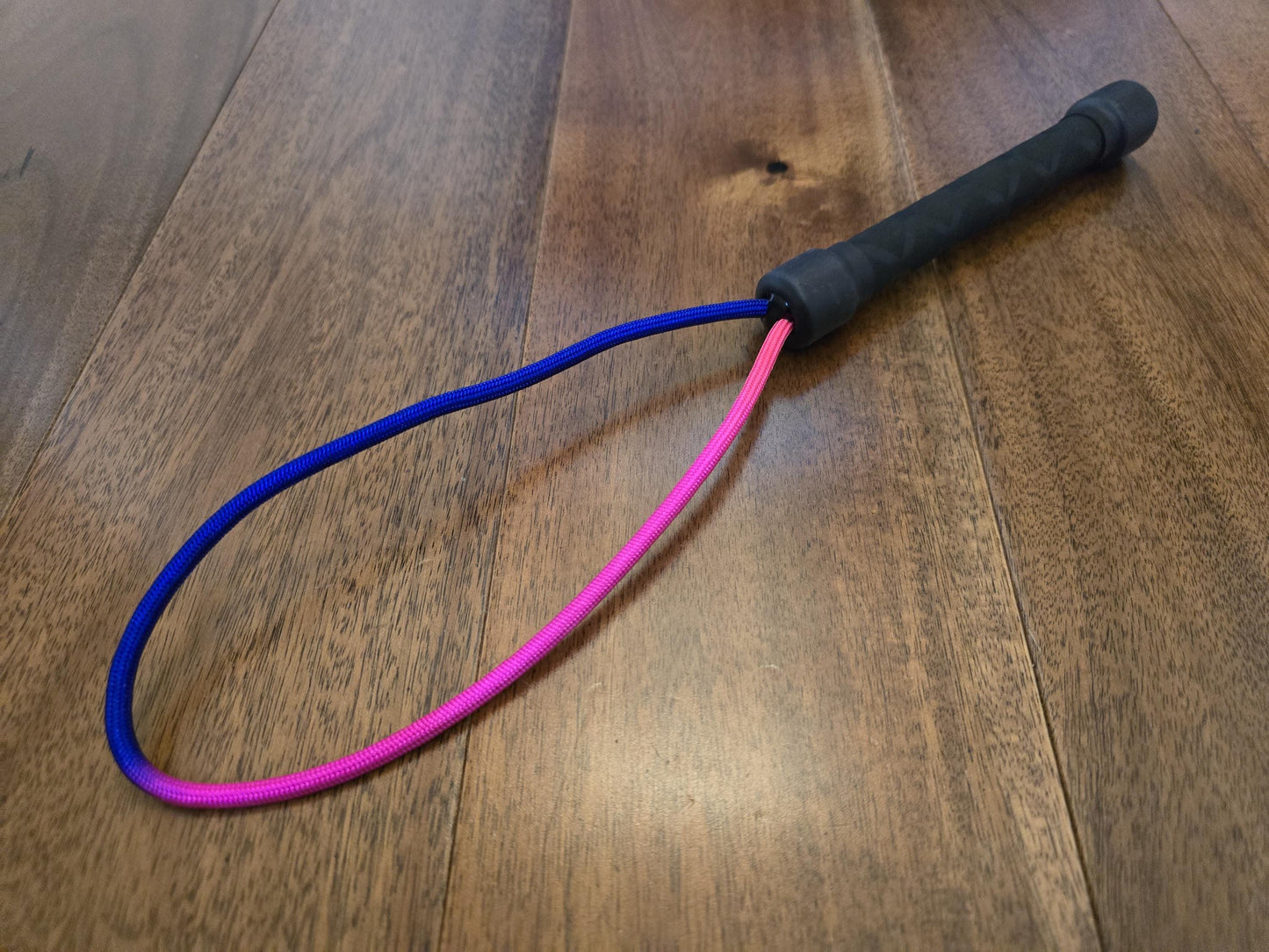 Paracord Loop Paddle - Handmade in the UK with Up-cycled Core