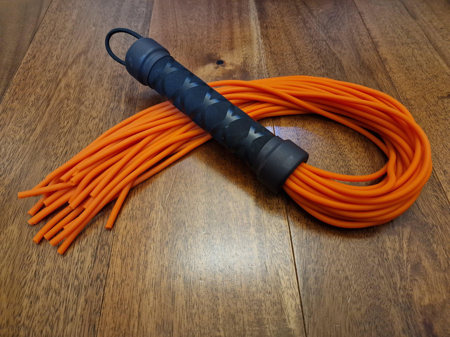Latex Flogger with Metal Handle and Non-slip grip – Handmade in the UK