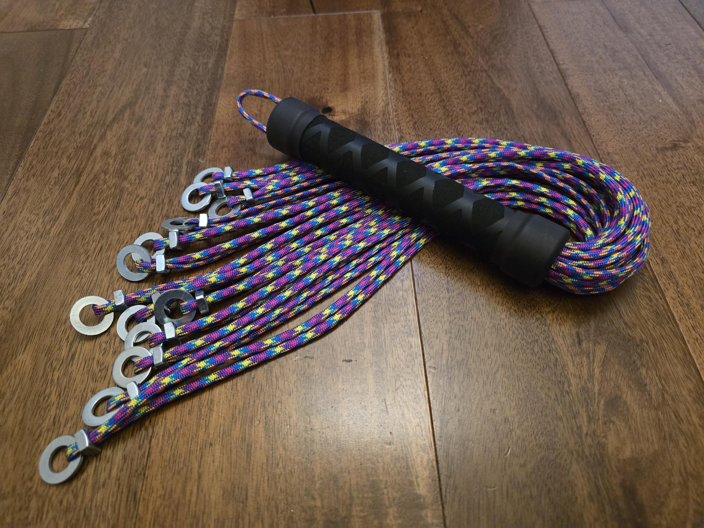 Nuts and Washers Paddle - Paracord Loops - Handmade UK