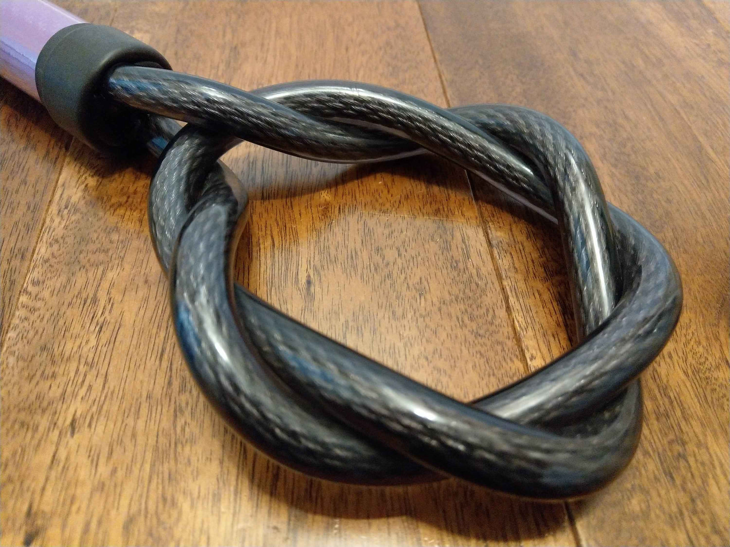 Black Twist Loop Rug Beater – Steel Cable Core, UK Made